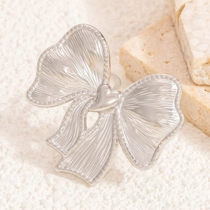 Minimalist silver pleated bow open ring in stainless steel for women with fine texture