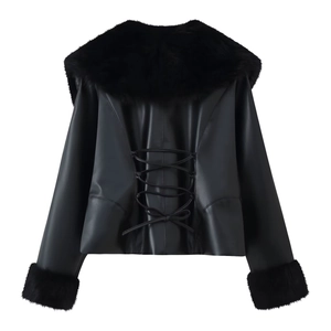 Veste d'hiver noire en similicuir pour femme avec col en fourrure et dos lacé