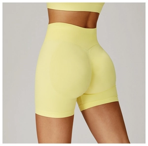 Détail du short de yoga sans couture taille haute jaune citron avec effet galbant fessier