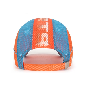 Atmungsaktive Mesh-Baseballkappe für Kinder in Orange und Blau mit Metallschnalle