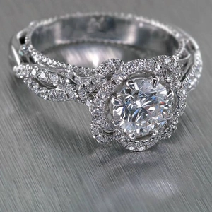 Bague fleur vintage avec halo de zircones et anneau pavé torsadé pour femme