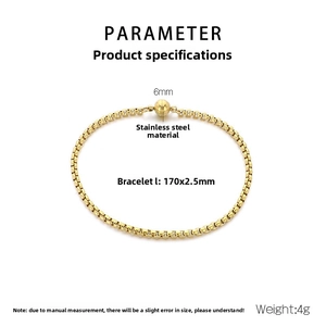 Detail eines 2,5 mm Gold-Edelstahl-Boxarmbands mit einem 6 mm Magnetverschluss