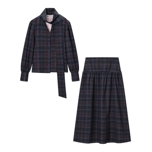 Damen Europäischer Streetstyle Kariertes Langarmhemd Zum Binden Und Plissierter Midirock Oberteil Und Unterteil Polyester-Bekleidungsset
