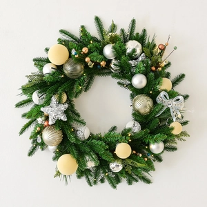 Christmas Wreath Artificial Cypress Pine Warm LED Lighted Front Door Hanging Silver Gold Ornaments Ribbon Star Decoration