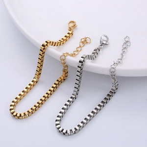 Minimalist 3mm stainless steel box chain bracelet in gold and silver with lobster clasp