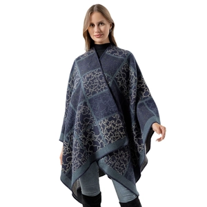 Châle en tricot vintage bleu foncé pour femme avec motifs géométriques sur blanc