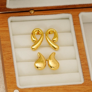 Stainless Steel Teardrop Stud Earrings For Women 18K Gold Plated High Polished Comma Geometric Minimalist Jewelry