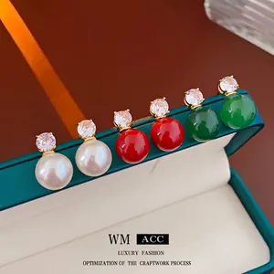 Ensemble de boucles d'oreilles vintage en perles et zircons blanc, rouge et vert