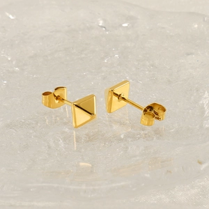 Boucles d'oreilles pyramides en acier inoxydable plaqué or 18k pour femme style minimaliste
