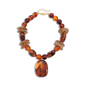 Retro amber acrylic irregular beaded necklace with large oval pendant and gold clasp