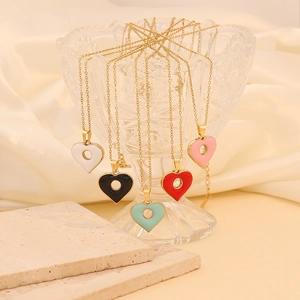 Collier Pendentif Coeur Acier Inoxydable Plaqué Or Émail Creux Bijoux Colorés Pour Femmes Élégant