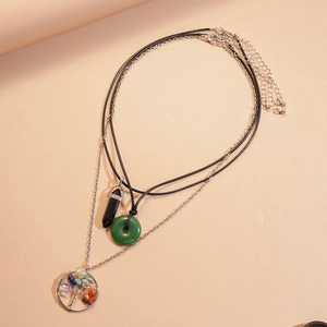 Ensemble de 3 colliers superposés de style ethnique avec pierres et pendentif arbre