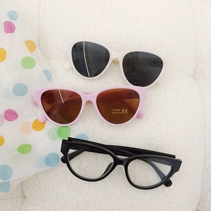 Kids jelly color cat-eye sunglasses with UV400 protection in assorted trendy colors