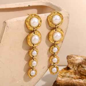 Boucles d'oreilles pendantes en acier plaqué or 18K avec texture irrégulière et perles
