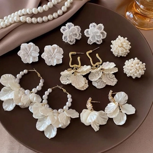 French Retro Flower Drop Earrings With 925 Sterling Silver Earring Post Artificial Pearl Elegant Wedding Jewelry For Women