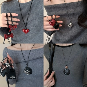 Maillard vintage style heart and bow pendant necklaces for women winter fashion style
