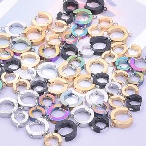 Pendientes de aro de acero inoxidable en colores oro, plata, negro y arco iris vibrante