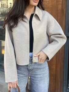 Giacca da donna in misto lana beige chiaro con zip e colletto a rever per l'autunno