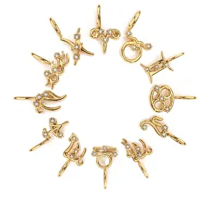 12 Tierkreiszeichen-Anhänger aus 14K vergoldetem Edelstahl mit Zirkonia-Steinen