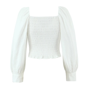 Chemisier vintage blanc à manches bouffantes, col carré et taille froncée élastique