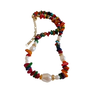 Colorful irregular stone and baroque pearl necklace with gold-plated adjustable chain