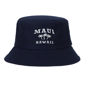 Cappello da pescatore Maui Hawaii blu scuro con ricamo bianco di palme e foglie