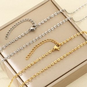 Set Collana E Bracciale In Acciaio Inossidabile Moda Semplice Placcatura Sottovuoto Oro 18K Gioielli Regolabili Per Donna