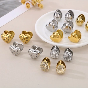 Heart Huggie Hoop Earrings Stainless Steel 18K Gold Plated Star Engraved Zircon Fashion Jewelry Women