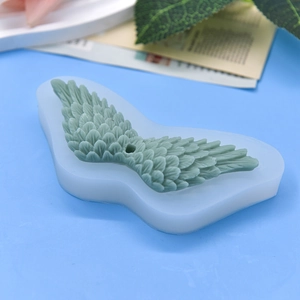 Detailed feather wing silicone mold for DIY baking cake mousse and chocolate making