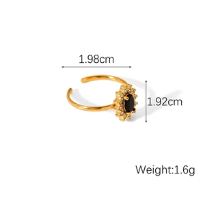 Detailed size chart for sunburst ring with black stone, weighing 1.6g in golden finish