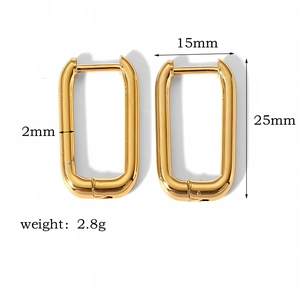 Détails boucles d'oreilles géométriques dorées, longueur 25mm et épaisseur 2mm
