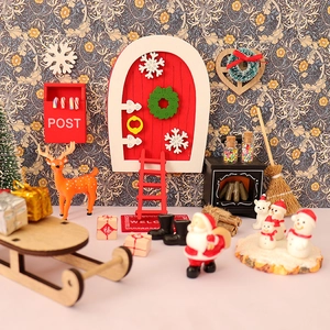 Decorazione Scena Di Natale In Miniatura Casa Delle Bambole Legno Resina Porta Elfo Cassetta Lettere Scala Babbo Natale