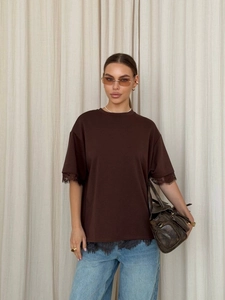 Coffee short sleeve lace trim t-shirt with back slit design for women in casual style