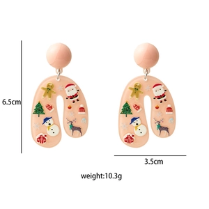 Detailed view of pink Christmas U-shaped earrings with size and weight specifications