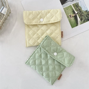 Quilted heart jacquard sanitary bag for lipstick storage in pale yellow and green