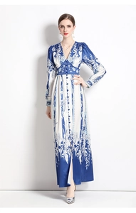 Detailed view of the V-neck and single-breasted buttons on a vintage floral maxi dress
