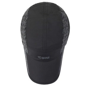 Berretto sportivo nero ad asciugatura rapida con logo SDSRUI e pannelli in mesh