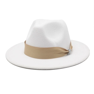 Klassischer weißer Wollfilzhut mit Goldband und Kristallschließe für Damen