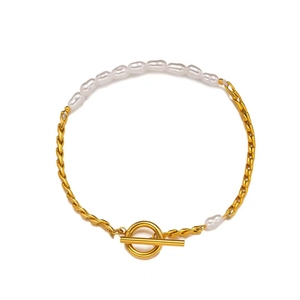 Bracelet élégant en acier inoxydable doré avec perles d'eau douce et fermoir à bascule