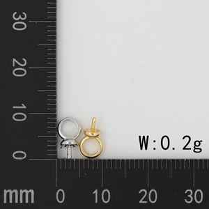 Macro view of 18K gold and silver screw eye pins with 5mm size and 0.2g weight measurement