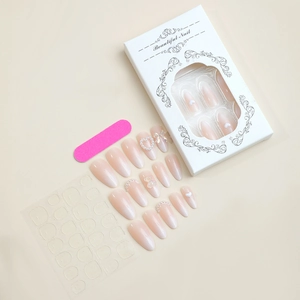 Detailed set of gradient press-on nails with 3D bear, heart motifs and pearl edges
