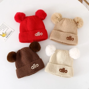 Winterstrickmützen für Kinder mit Doppelbommel und Logo-Stickerei in vier Farben