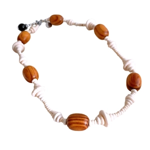 Ethnic wood and stone beaded necklace with oval pendant for women's vintage sweater style