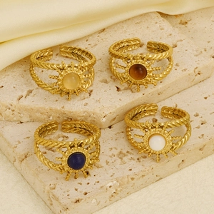 Lot de 4 bagues vintage plaquées or 18K, motif tournesol avec pierres naturelles et tresses