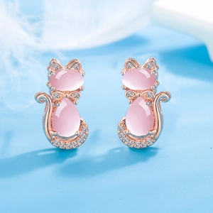 Rose Gold Plated Copper Pink Rose Quartz Cat Stud Earrings Cute Animal Rhinestone Inlaid Earrings For Women Jewelry Gift