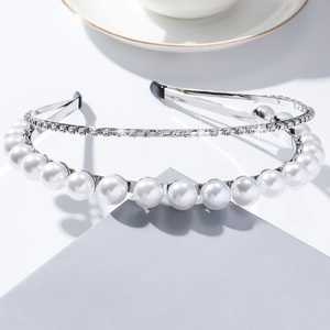 Double-layer headband with large white pearls and sparkling crystal rhinestones