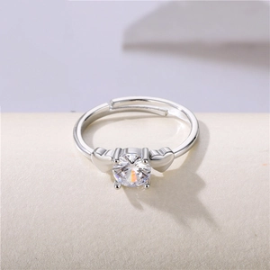 Adjustable silver heart ring with sparkling round zircon and four-prong setting