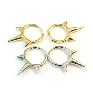 Orecchini a cerchio punk geometrici irregolari con punte in metallo oro e argento