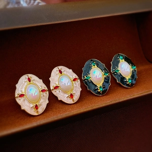 Set de boucles d'oreilles vintage style cour française avec perles et opales en coffret