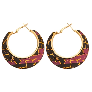 Vintage resin geometric hoop earrings with batik pattern and gold metal hooks